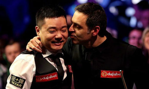 <a href=/tiyubs/aslw/ target=_blank class=infotextkey>奥沙利文</a>vs<a href=/tiyubs/dingjunhui/ target=_blank class=infotextkey>丁俊晖</a>直播